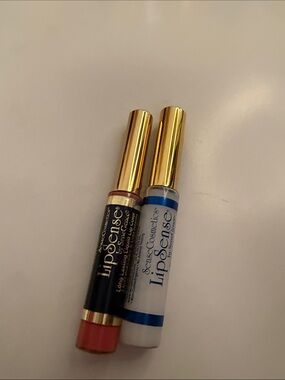 LipSense Dual Lip Color & Gloss -sassy z and a mat topcoat